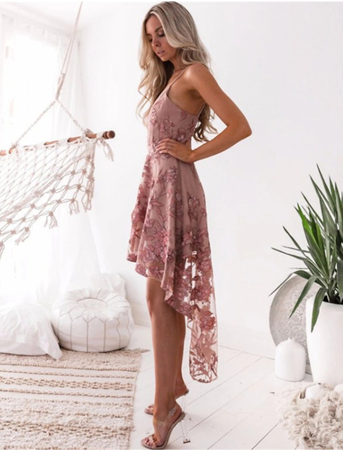Abiti da cocktail a trapezio, abiti floreali, abiti da festa di ritorno a casa, asimmetrici, senza maniche, spalline sottili, in tulle con applicazioni